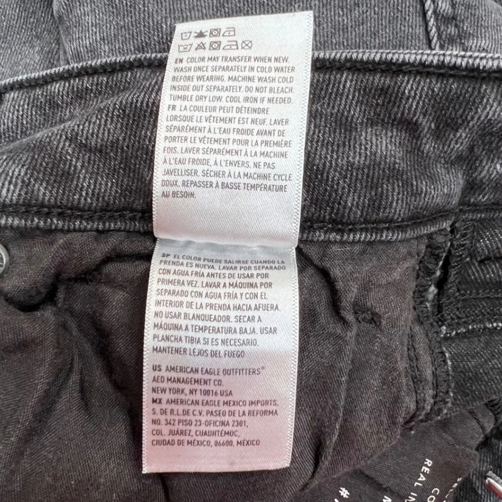 American Eagle Mom Jeans Womens 2 Regular Black Wash High Rise Tapered 58891363
